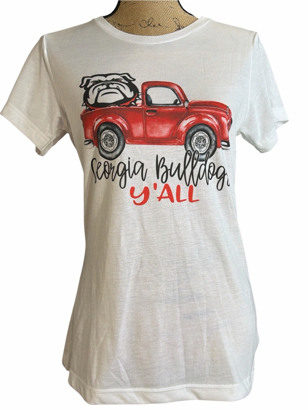Georgia Bulldogs Y'All White Tee with Red Truck Graphic. EC.  Size medium